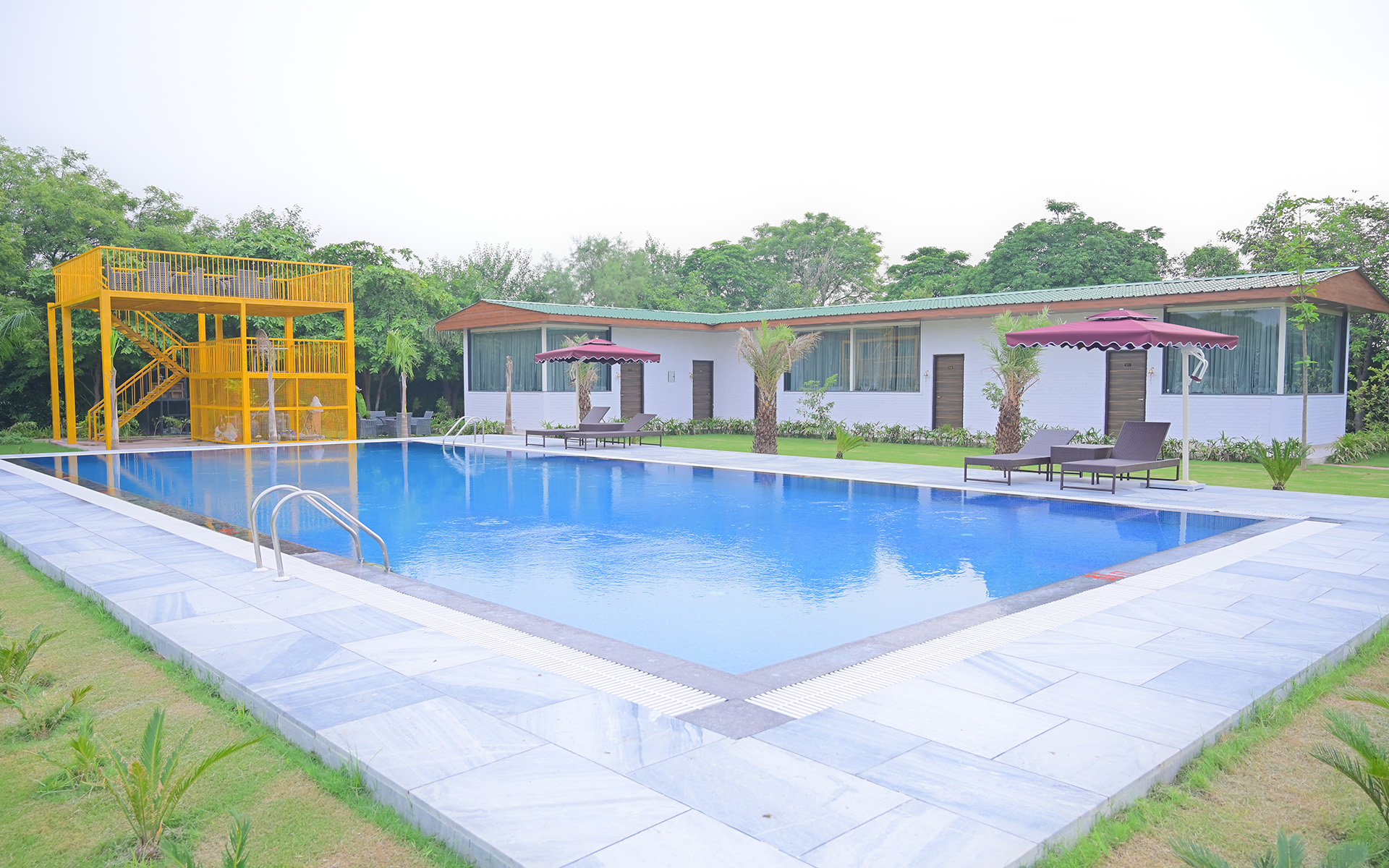 Resort in Bahadurgarh 